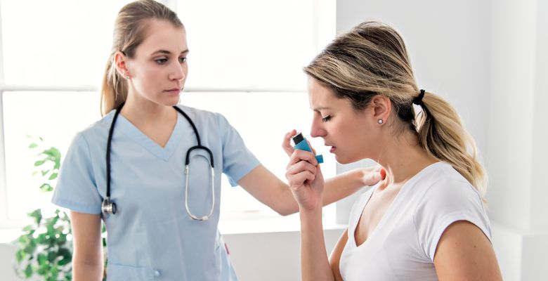 Menopausa e asma: sem relação em mulheres que não usam hormonas femininas